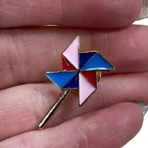 ⭐2 for $14⭐ ⭐3 for $18⭐ ❤ MIX AND MATCH!❤ PINWHEEL enamel pin